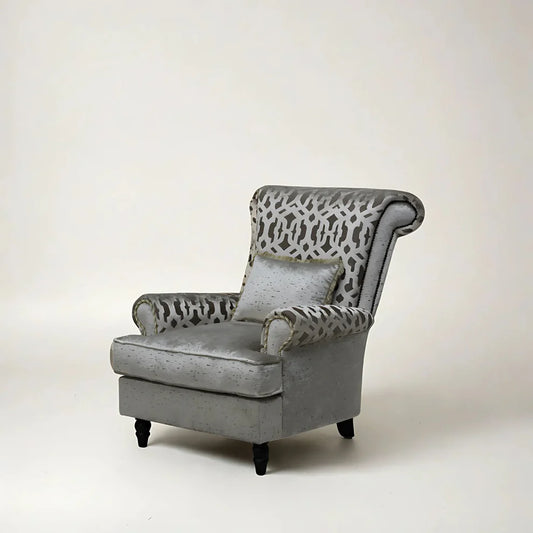 Valentino Wingback